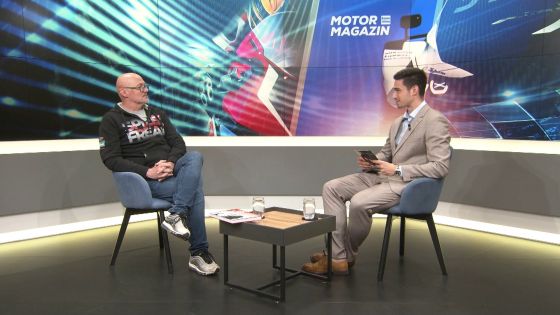 Michael Tiroch als Moderator des Krone Motormagazins © KroneTV